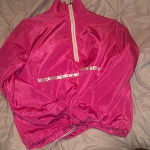 Cropped windbreaker